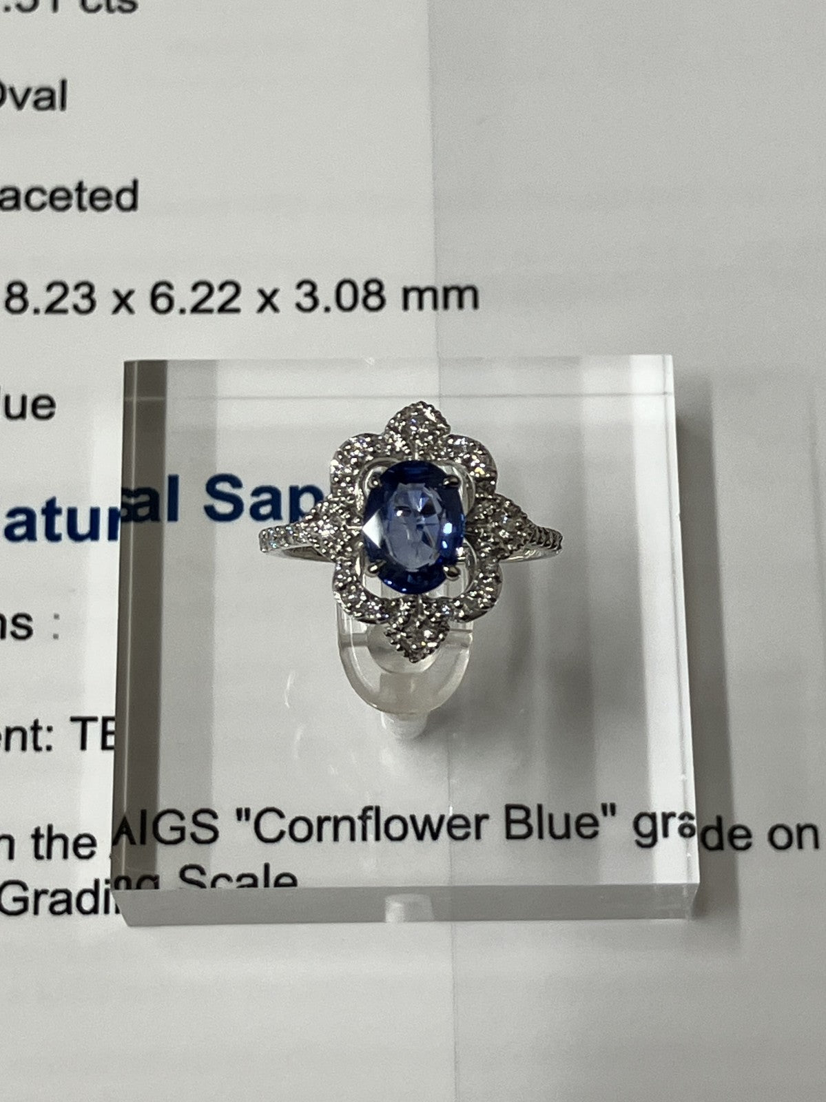 サファイア 1.51ct コンフラワーブルー Cornflower Blue AIGS鑑別書 D0.33ct PT900 4.9g 指輪 （JP13号） サイズ直し無料 8061K