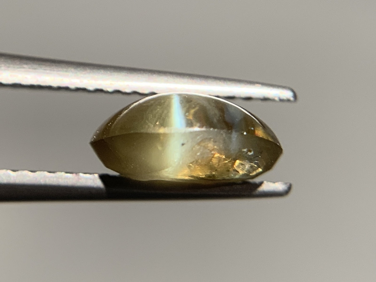 クリソベリルキャッツアイ 天然 3.126ct 宝石ソーティング付き 9.1㎜×9.1㎜×4.1㎜ ルース（ 裸石 ） 6306Y