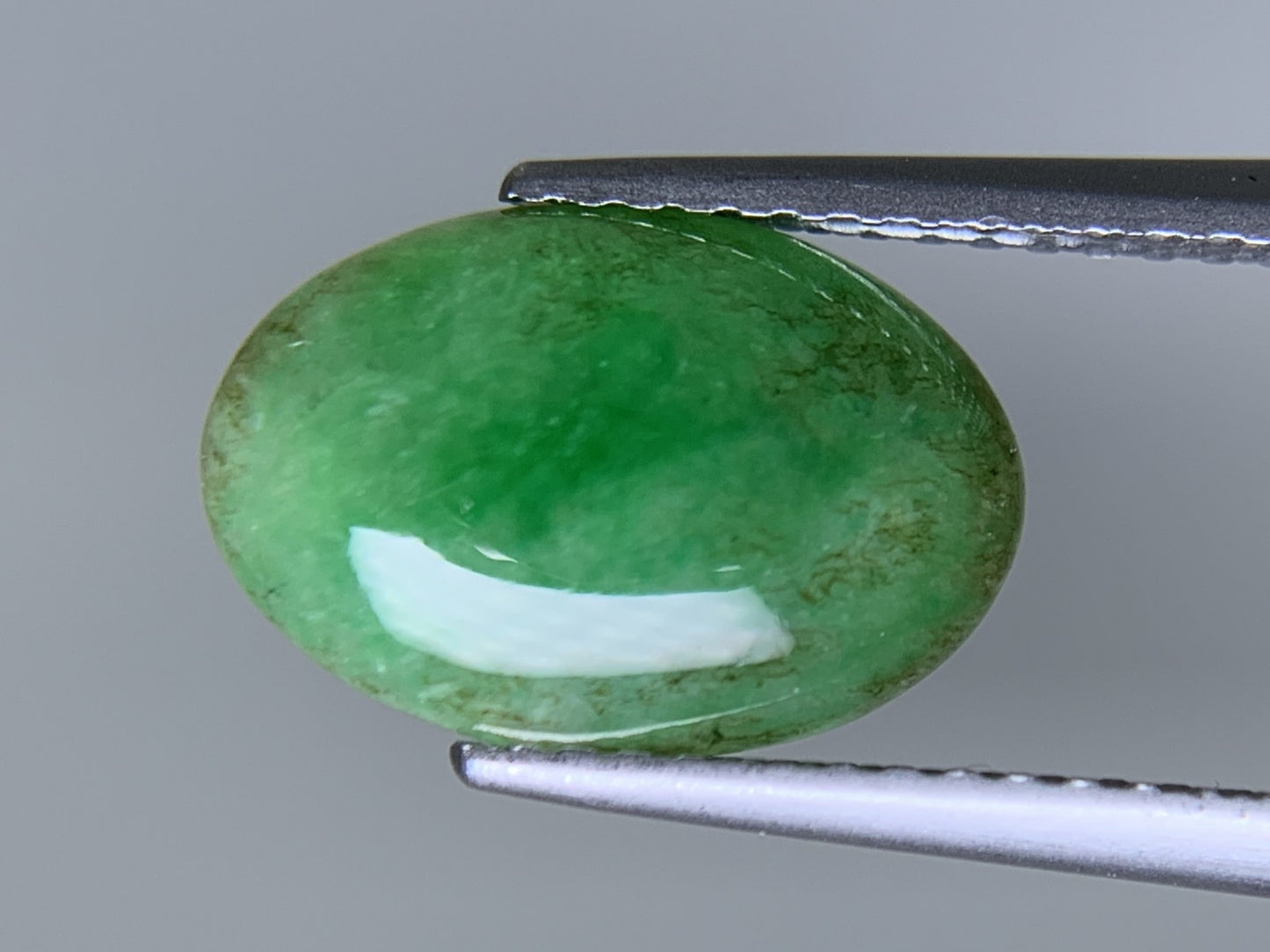 ヒスイ 翡翠 天然 2.595ct 宝石ソーティング付き 12.1㎜×8.3㎜×2.7㎜ ルース（ 裸石 ） 6096Y