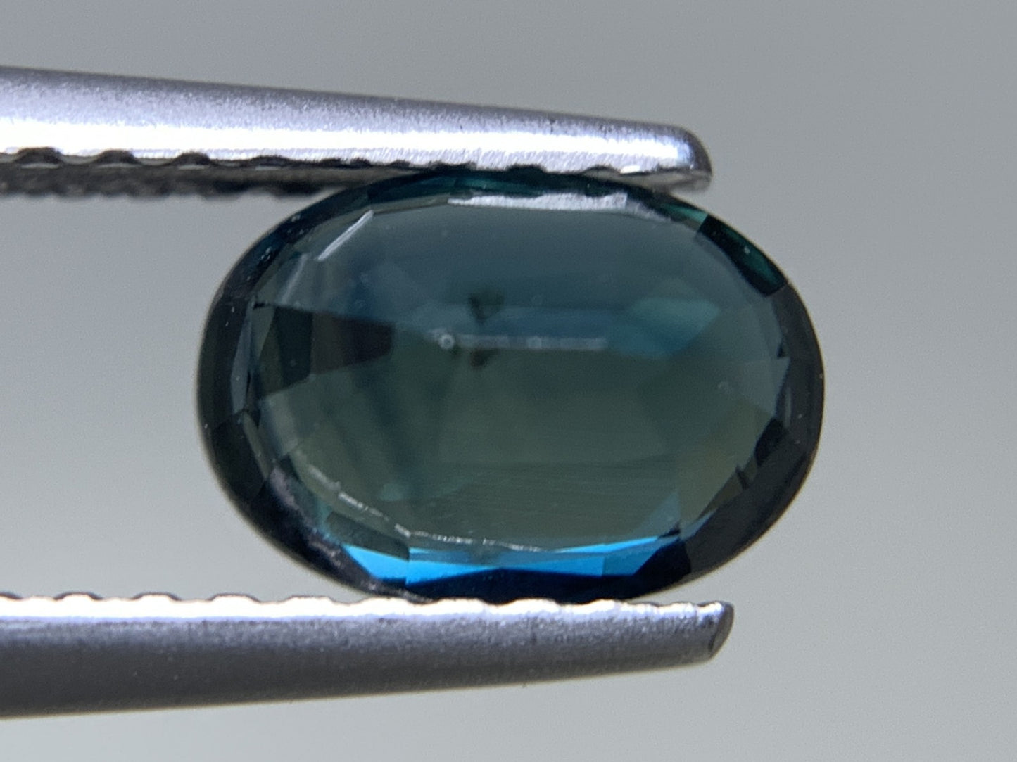 サファイア 天然 1.165ct 宝石ソーティング付き 7.1㎜×5.1㎜×3.4㎜ ルース（ 裸石 ） 6392Y