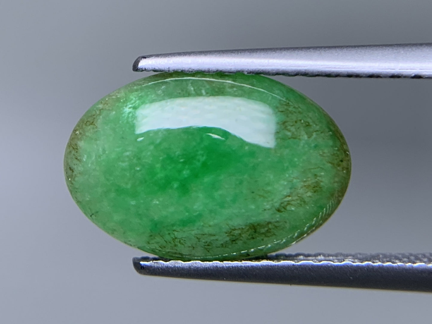 ヒスイ 翡翠 天然 2.595ct 宝石ソーティング付き 12.1㎜×8.3㎜×2.7㎜ ルース（ 裸石 ） 6096Y
