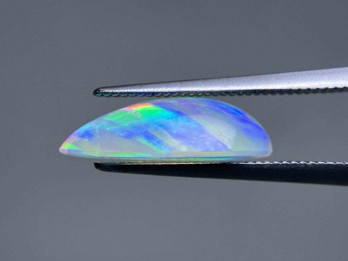 オパール 2.505ct 宝石ソーティング付き  15.4㎜×8.1㎜×4.7㎜  ルース（ 裸石 ） 3488YY