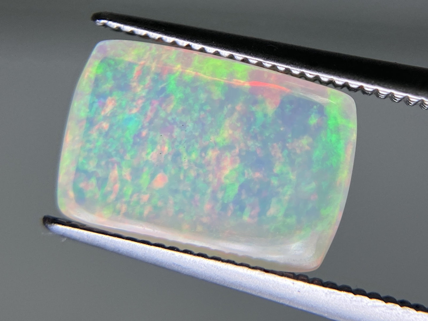 オパール 2.511ct 宝石ソーティング付き 11.9㎜×8.1㎜×4.4㎜ ルース（ 裸石 ） 3638YY
