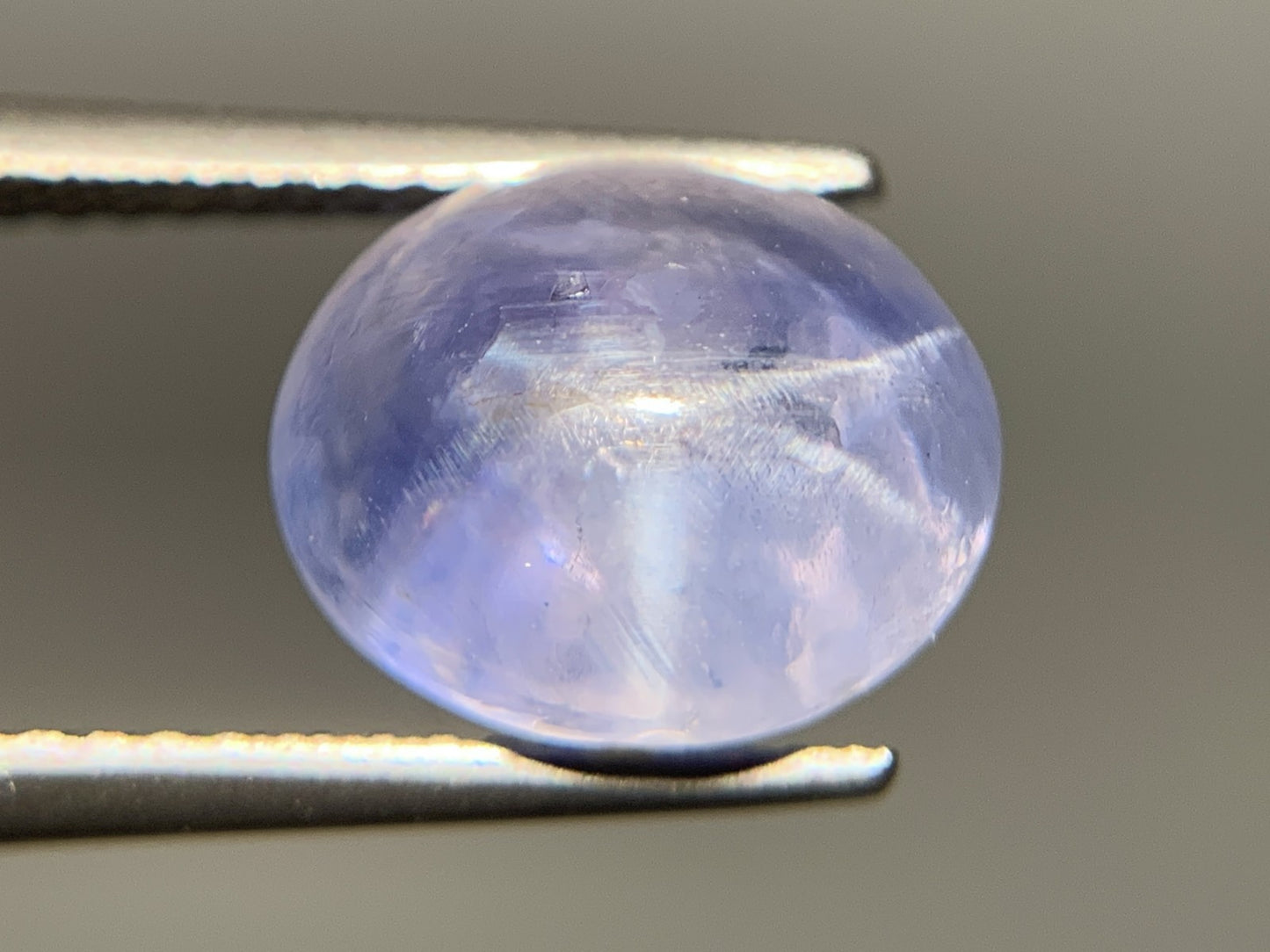 スターサファイア 天然 5.997ct 中央宝石ソーティング付き 10.3㎜×8.5㎜×6.7㎜ ルース（ 裸石 ） 6390Y