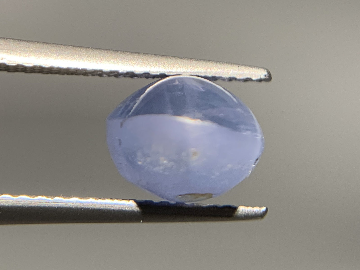スターサファイア 天然 5.997ct 中央宝石ソーティング付き 10.3㎜×8.5㎜×6.7㎜ ルース（ 裸石 ） 6390Y