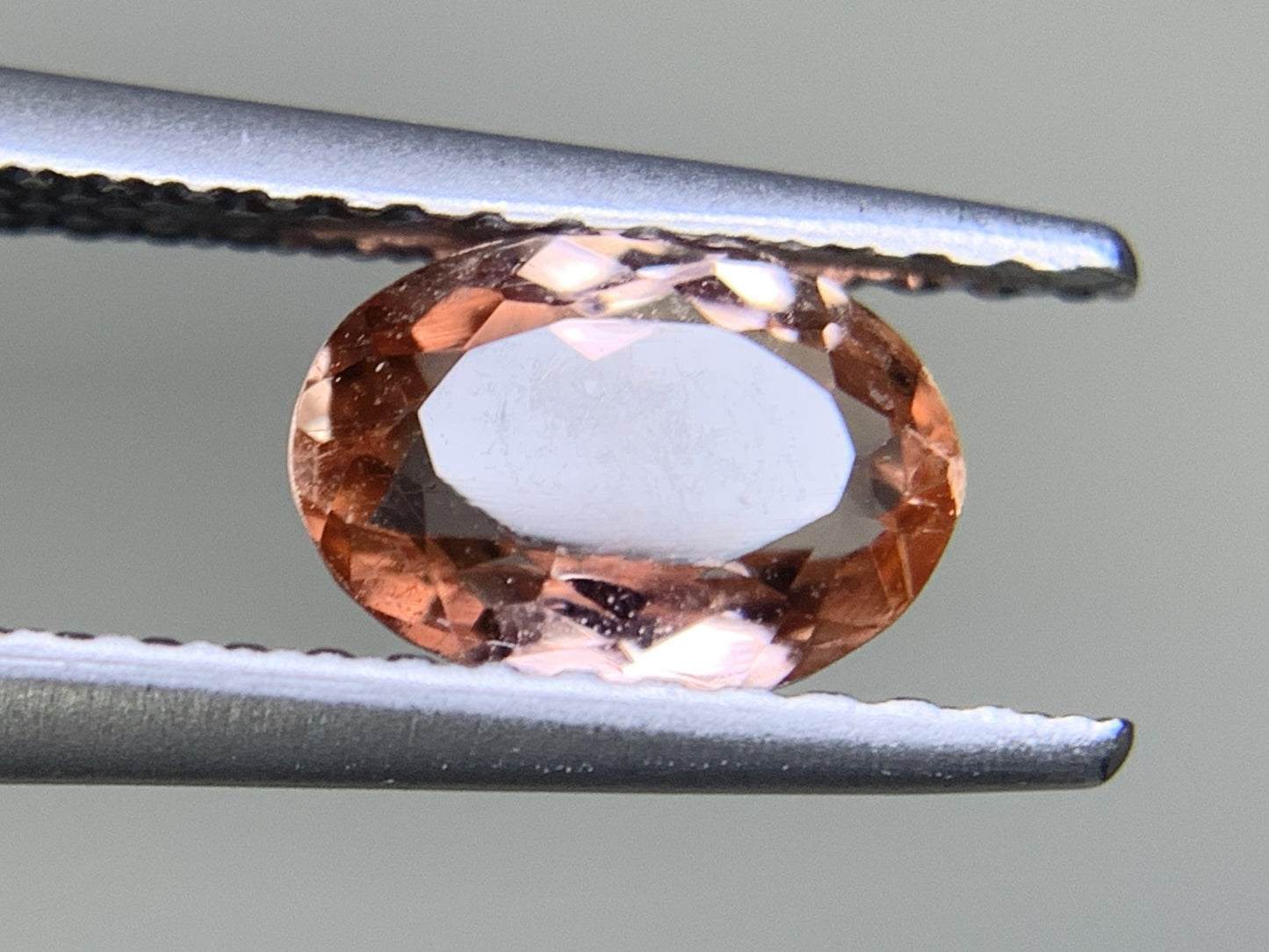 インペリアルトパーズ 1.083ct  宝石ソーティング付き  7.0㎜×5.2㎜×3.4㎜　  ルース（ 裸石 ） 1795Y