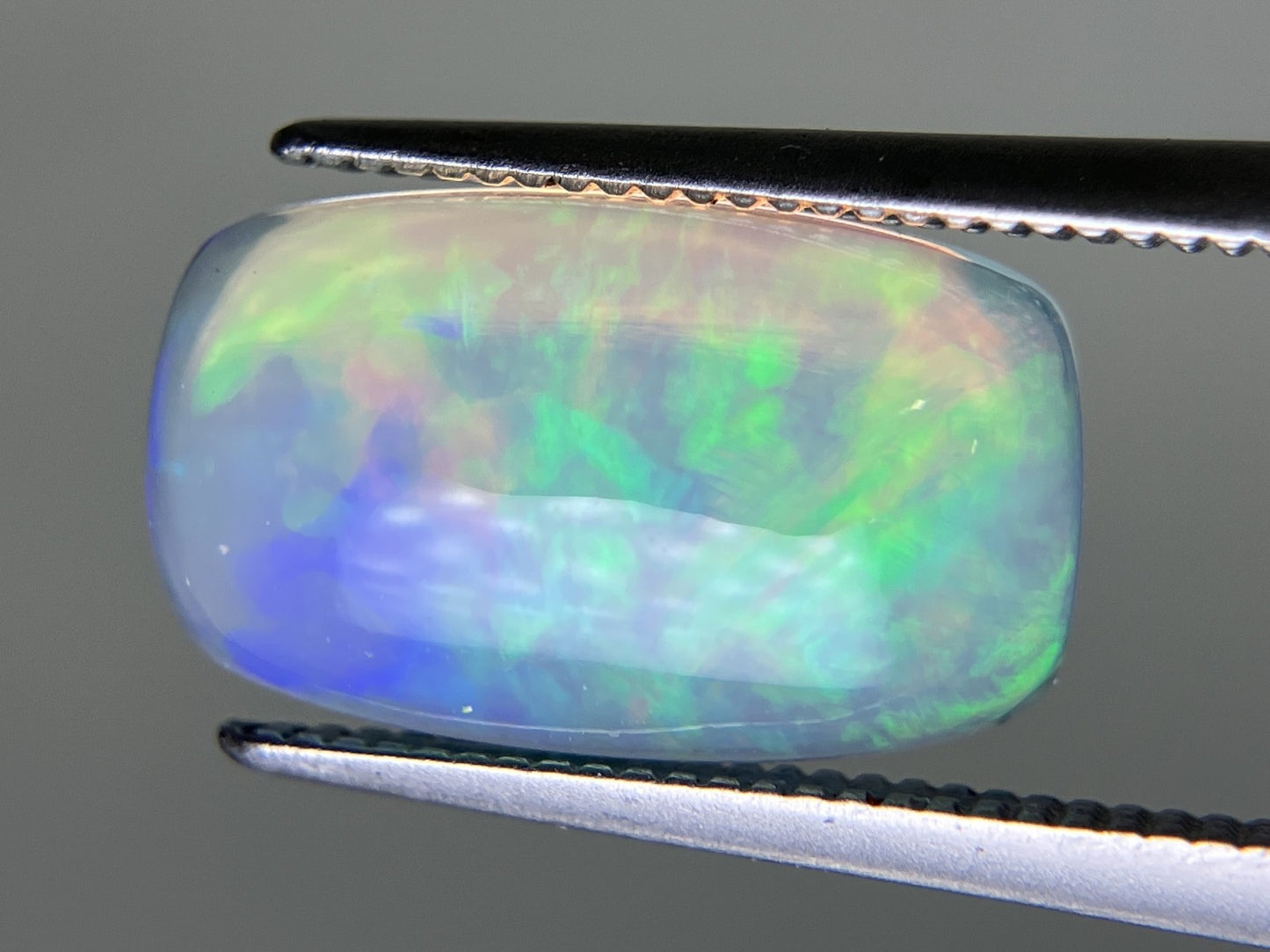 オパール 2.294ct 宝石ソーティング付き  13.2㎜×7.9㎜×4.0㎜  ルース（ 裸石 ） 3486YY
