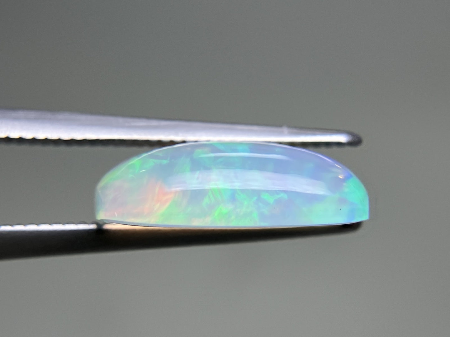 オパール 2.294ct 宝石ソーティング付き  13.2㎜×7.9㎜×4.0㎜  ルース（ 裸石 ） 3486YY