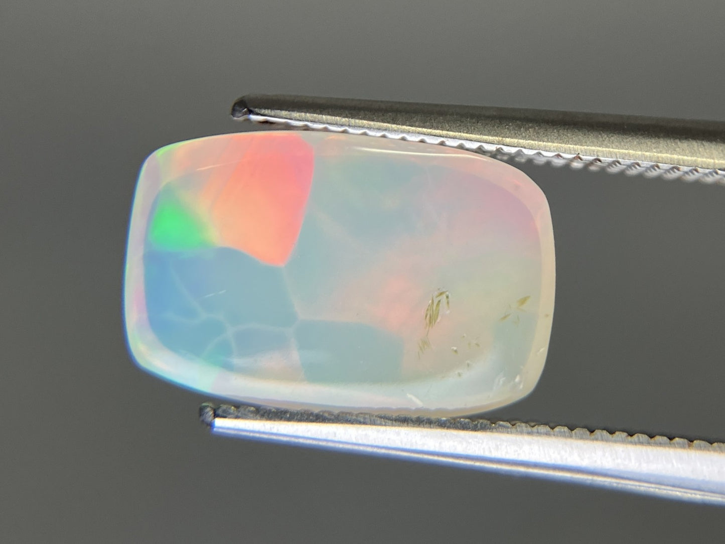 オパール 天然  2.809ct  宝石ソーティング付き  13.0㎜×8.6㎜×4.3㎜  ルース（ 裸石 ）  5147YY