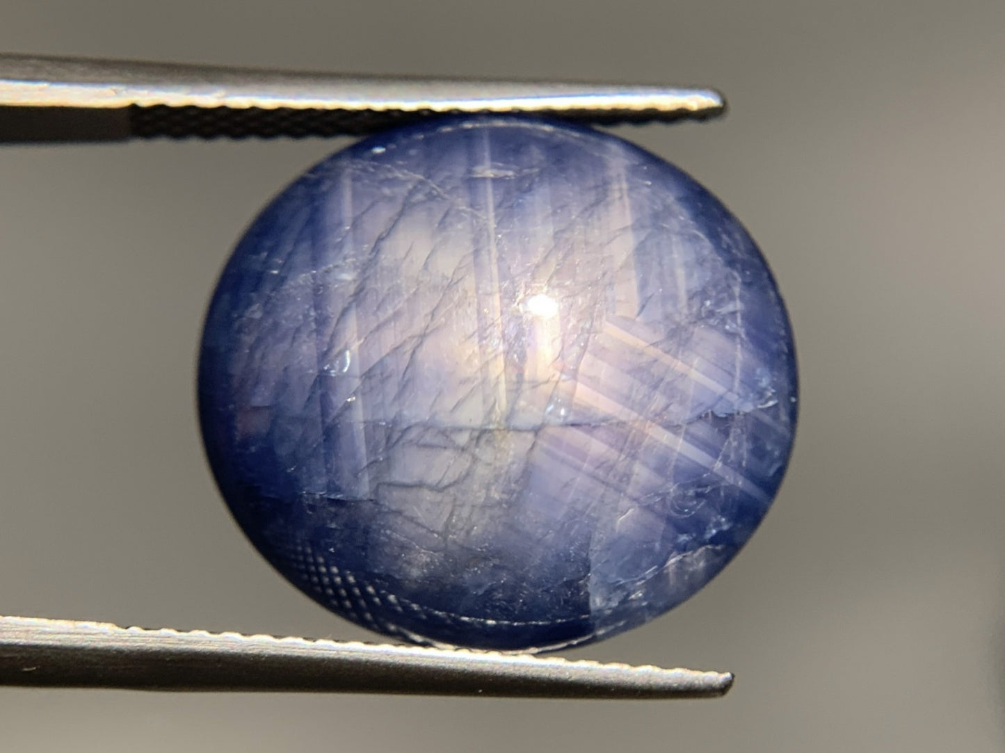 スターサファイア 天然 20.673ct 中央宝石ソーティング付き 16.9㎜×15.4㎜×7.9㎜ ルース（ 裸石 ） 6340Y