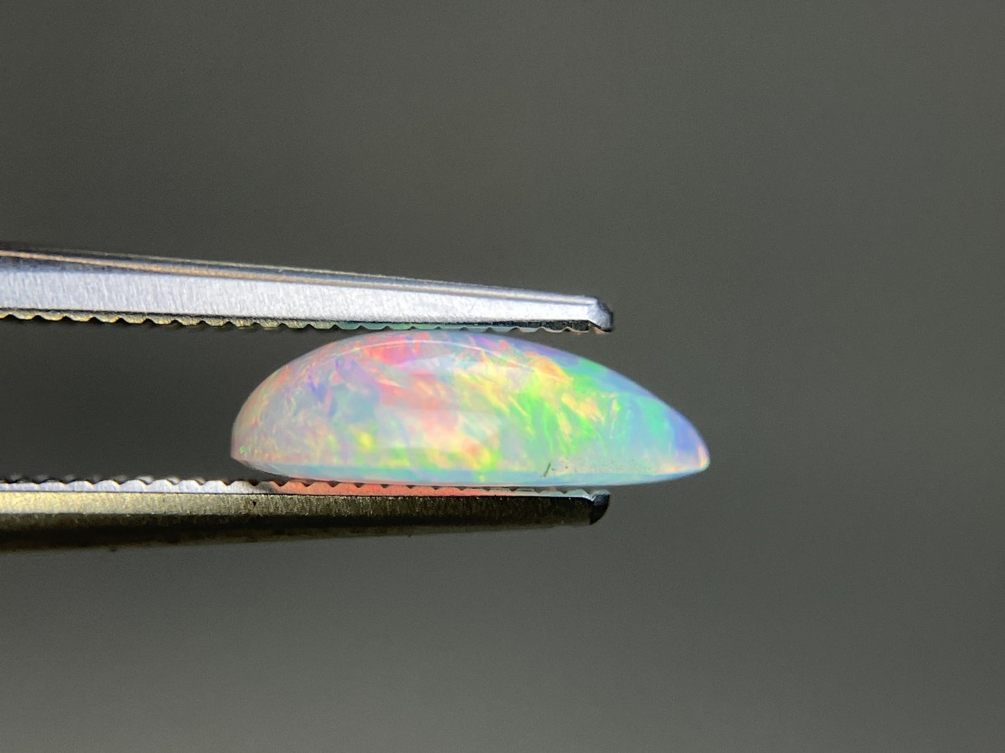 オパール 天然  1.300ct  宝石ソーティング付き  11.4㎜×7.4㎜×3.5㎜  ルース（ 裸石 ）  5139YY