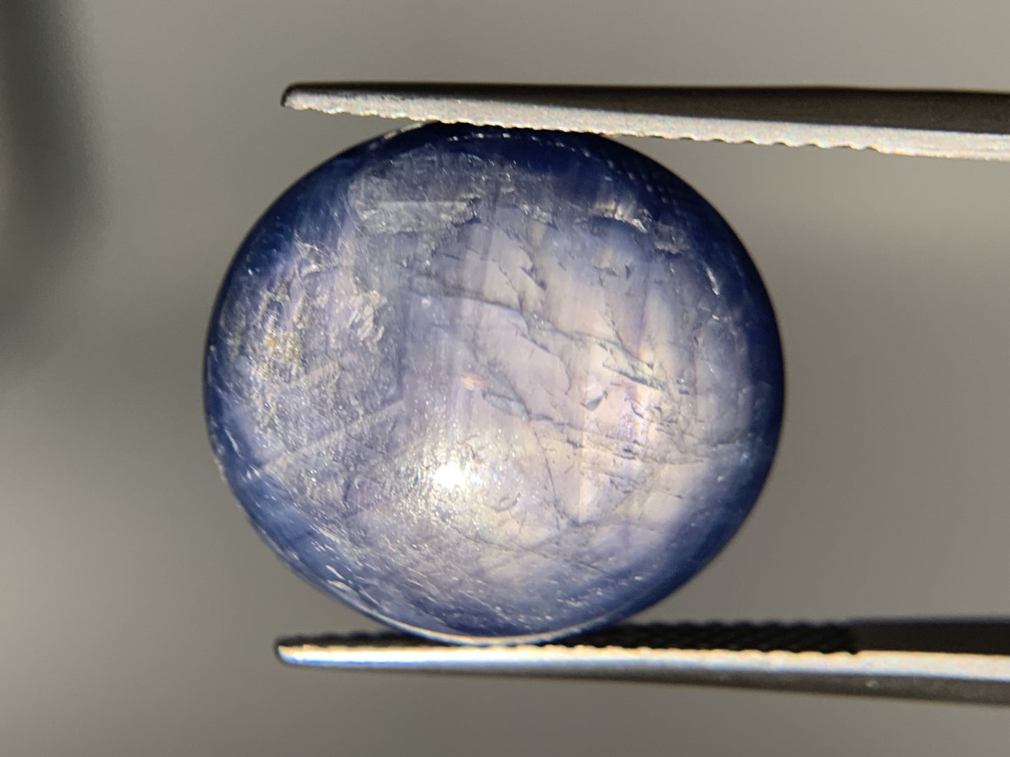 スターサファイア 天然 20.673ct 中央宝石ソーティング付き 16.9㎜×15.4㎜×7.9㎜ ルース（ 裸石 ） 6340Y