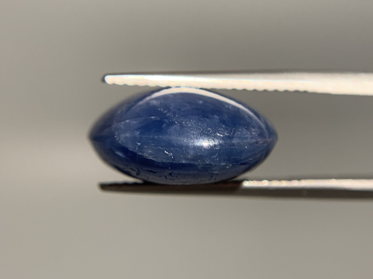 スターサファイア 天然 20.673ct 中央宝石ソーティング付き 16.9㎜×15.4㎜×7.9㎜ ルース（ 裸石 ） 6340Y