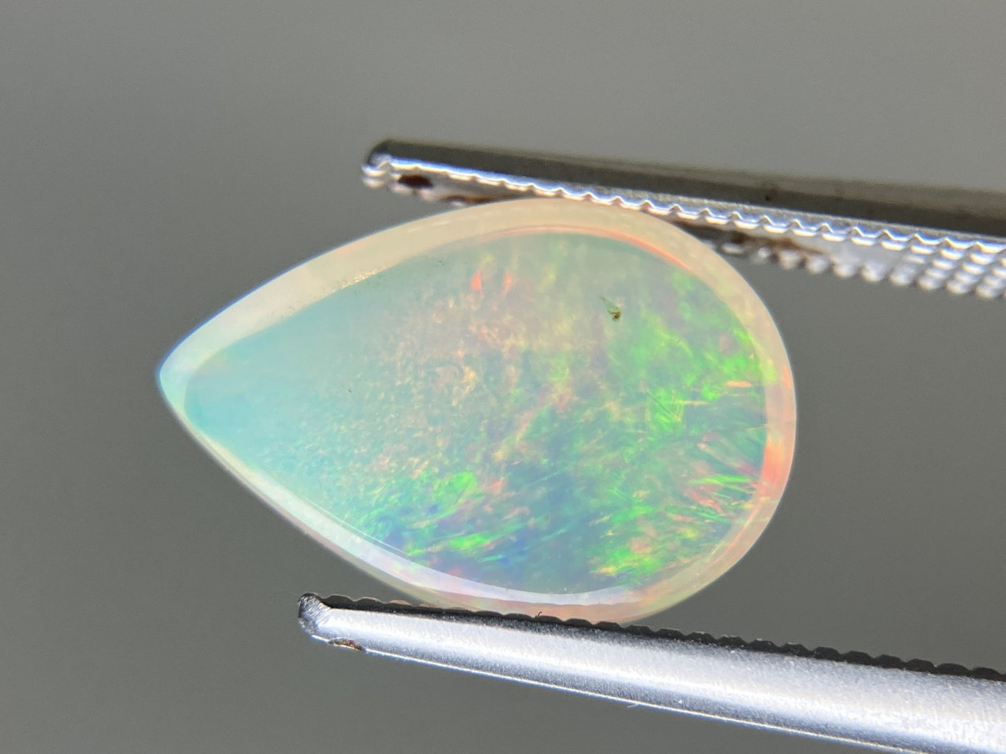 オパール 天然  2.636ct  宝石ソーティング付き  12.8㎜×8.9㎜×4.4㎜  ルース（ 裸石 ）  5145YY