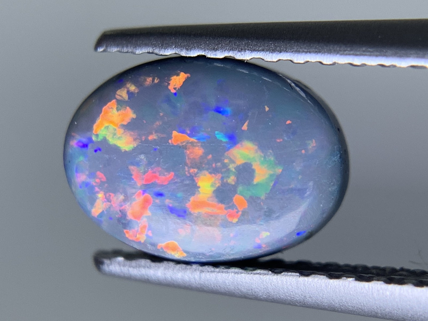 ブラックオパール 天然 1.187ct 中央宝石ソーティング付き 8.7㎜×6.3㎜×3.3㎜ ルース（ 裸石 ） 6186Y