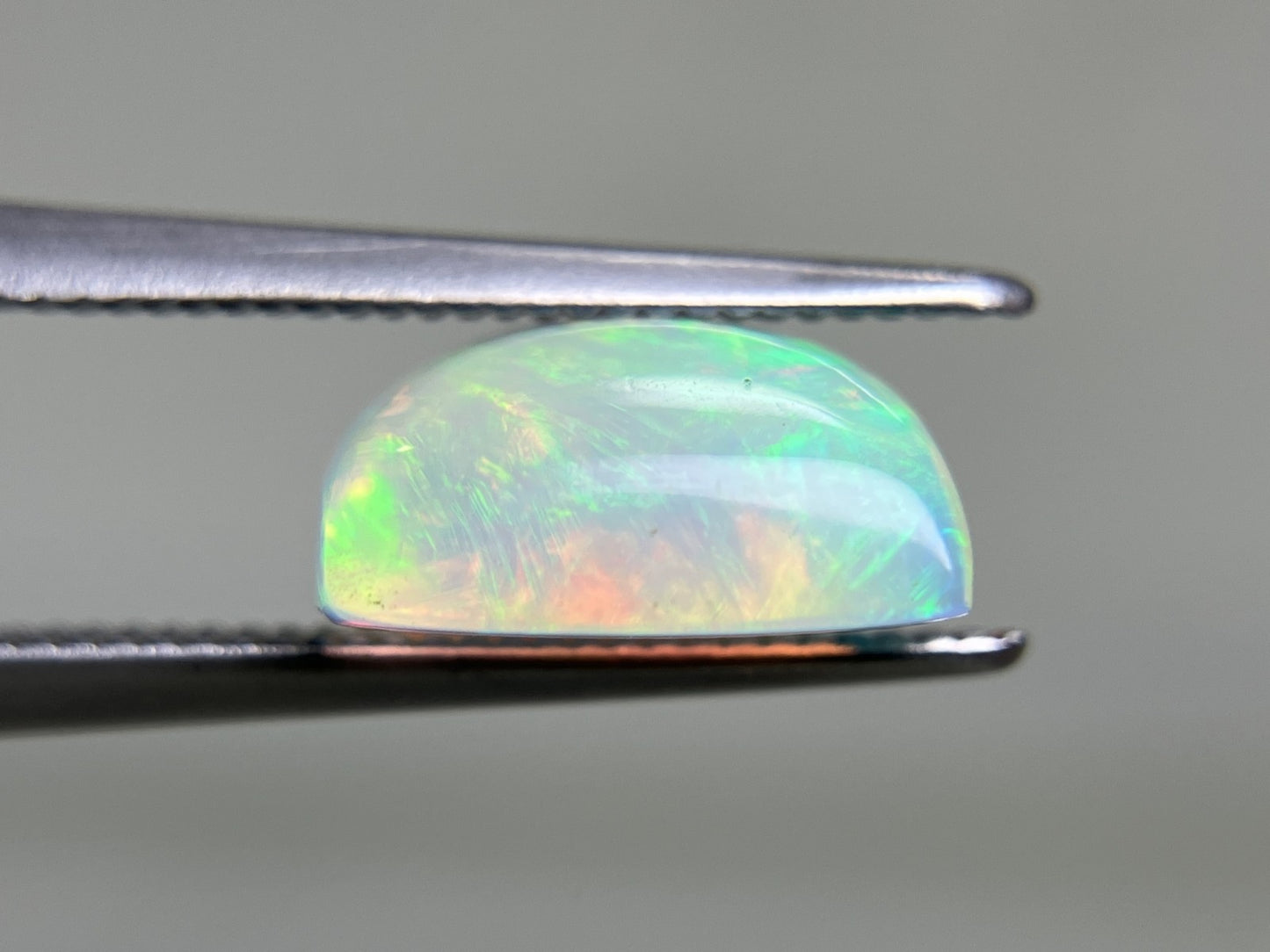 オパール 3.037ct 宝石ソーティング付き  9.8㎜×9.7㎜×4.9㎜  ルース（ 裸石 ） 3628YY