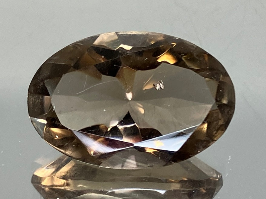 スモーキークォーツ 天然 12.631ct 宝石ソーティング付き 19.4㎜×12.9㎜×9.2㎜ ルース（ 裸石 ） 8322YY