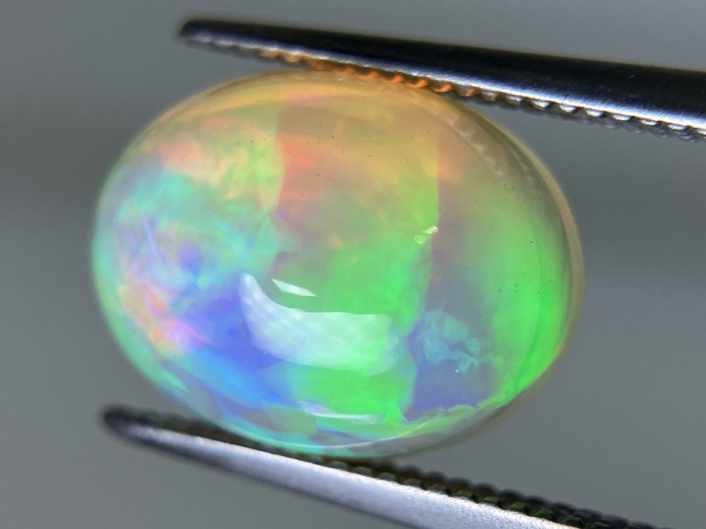 オパール 2.836ct 宝石ソーティング付き  11.8㎜×9.0㎜×5.6㎜  ルース（ 裸石 ） 3603YY