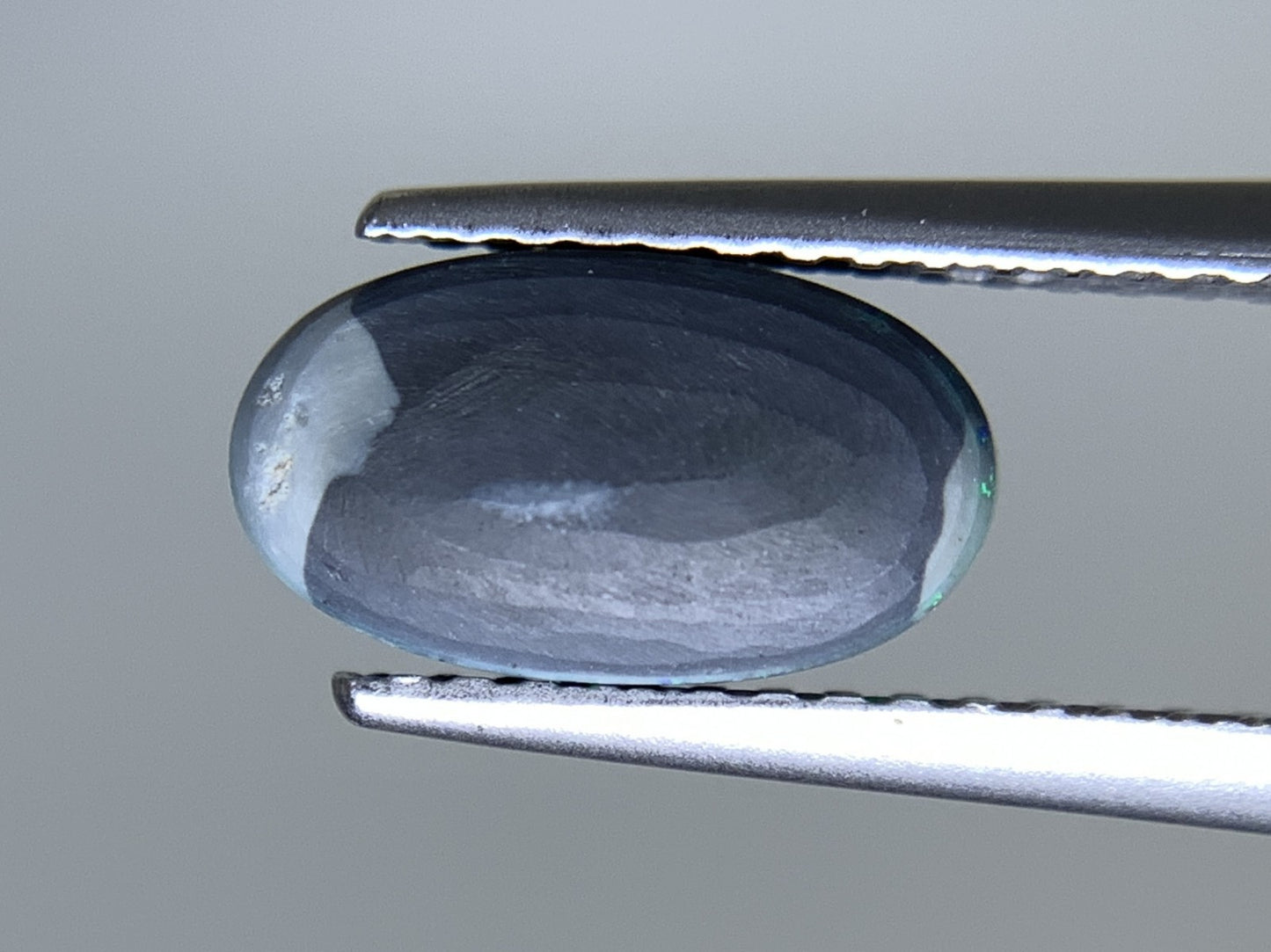 ブラックオパール 天然 1.248ct 中央宝石ソーティング付き 9.8㎜×5.5㎜×3.2㎜ ルース（ 裸石 ） 7045Y