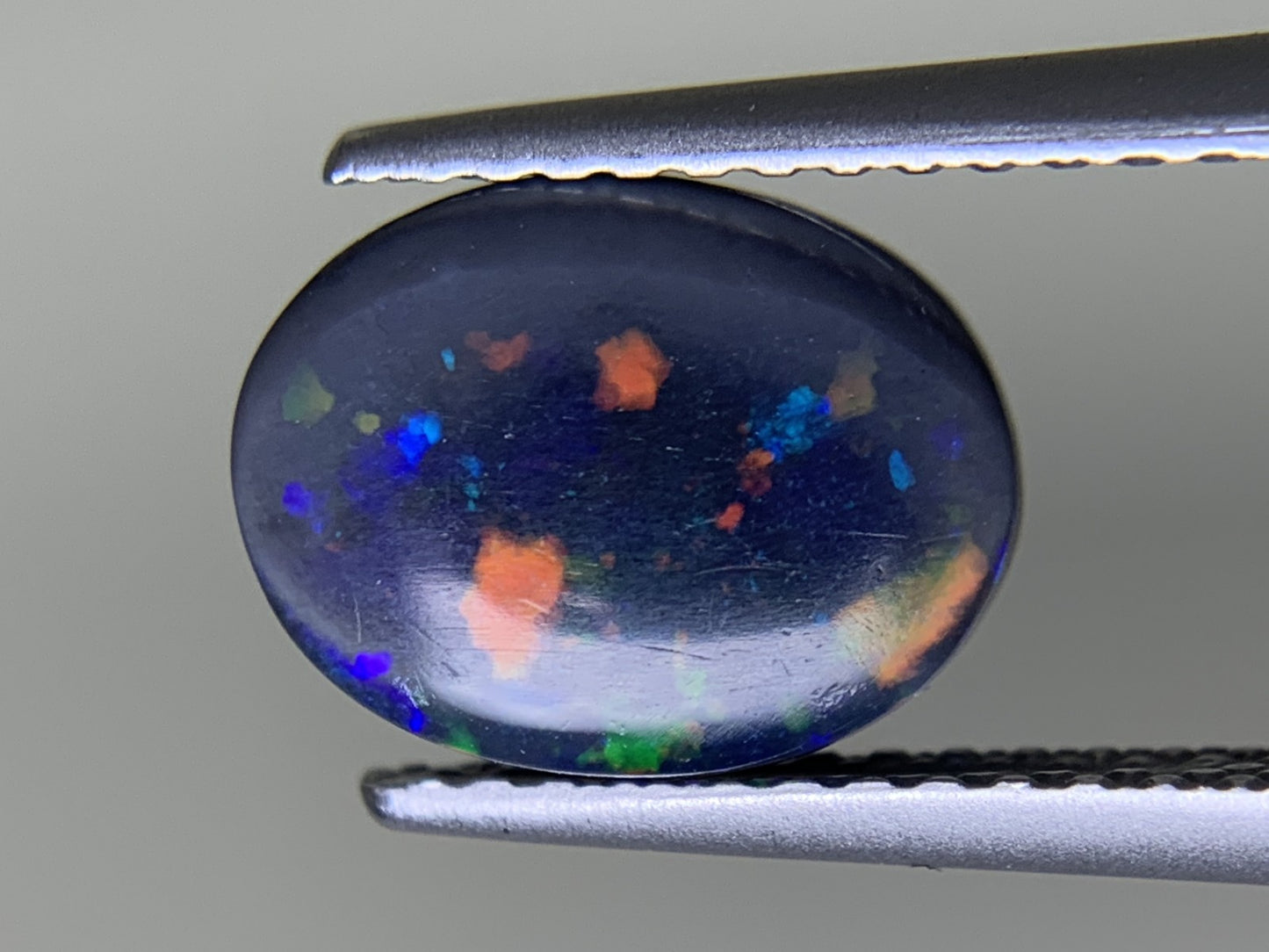 ブラックオパール 天然 1.734ct 中央宝石ソーティング付き 9.6㎜×7.3㎜×3.8㎜ ルース（ 裸石 ） 6271Y