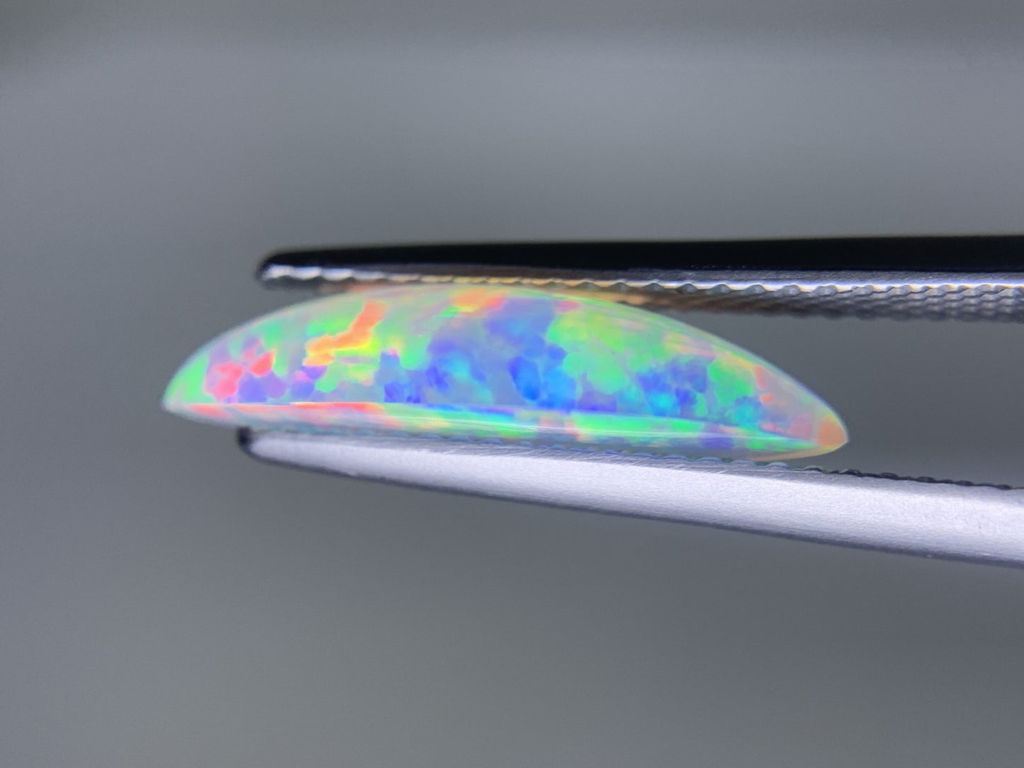 オパール 2.602ct 宝石ソーティング付き  18.0㎜×7.6㎜×3.9㎜  ルース（ 裸石 ） 3955Y