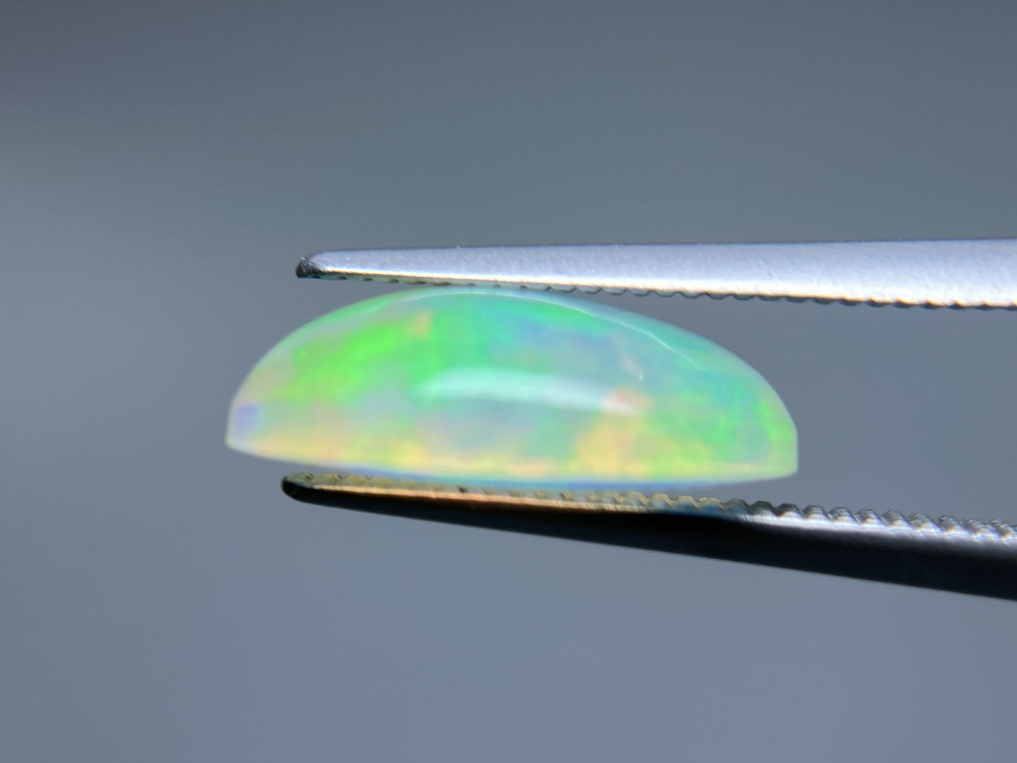 オパール 2.875ct 宝石ソーティング付き 13.1㎜×9.1㎜×4.5㎜ ルース（ 裸石 ） 3604S