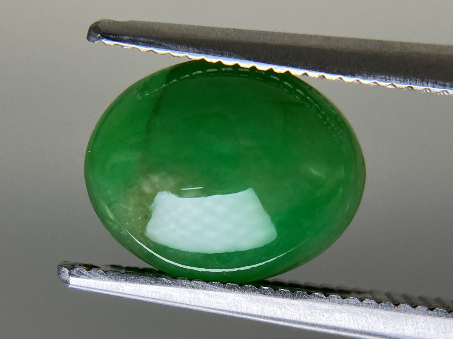 ヒスイ 翡翠  天然  2.912ct  宝石ソーティング付き  10.1㎜×8.1㎜×4.0㎜   ルース（ 裸石 ） 5284YY