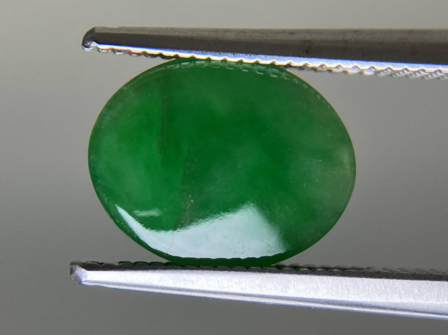 ヒスイ 翡翠  天然  2.912ct  宝石ソーティング付き  10.1㎜×8.1㎜×4.0㎜   ルース（ 裸石 ） 5284YY
