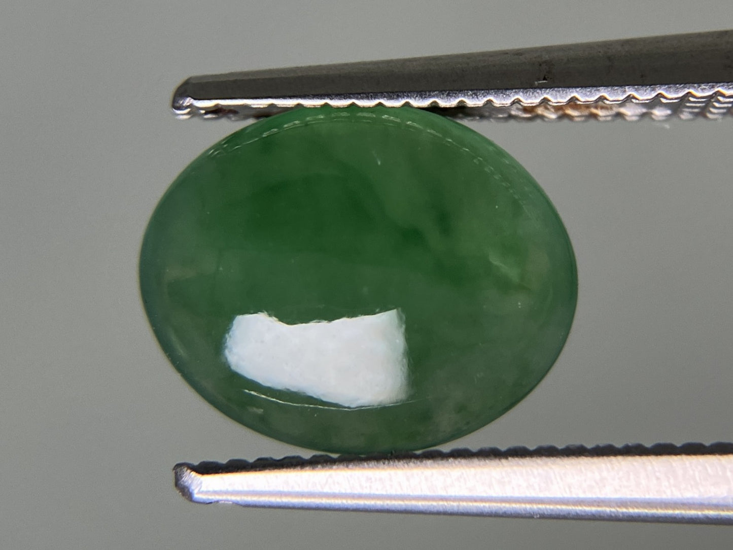 ヒスイ 翡翠  天然  1.947ct  宝石ソーティング付き  9.7㎜×7.7㎜×2.7㎜   ルース（ 裸石 ） 5287YY