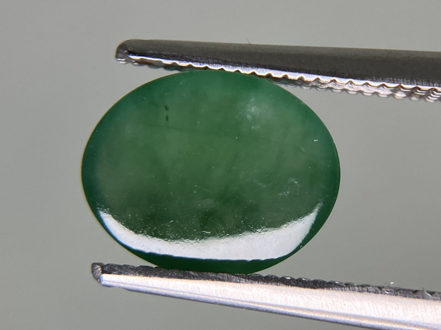 ヒスイ 翡翠  天然  1.947ct  宝石ソーティング付き  9.7㎜×7.7㎜×2.7㎜   ルース（ 裸石 ） 5287YY