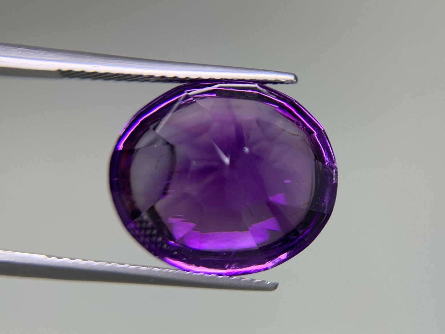 アメシスト 天然 17.182ct 宝石ソーティング付き 16.5㎜×14.2㎜×12.9㎜ ルース（ 裸石 ） 8305Y