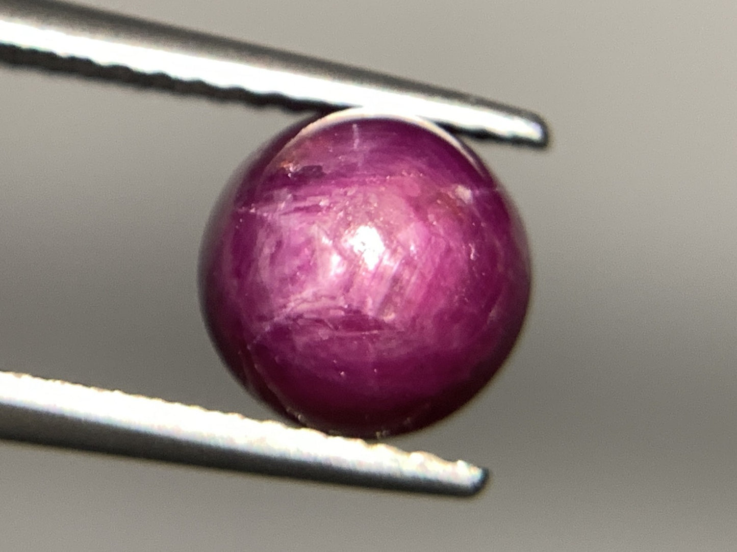 スタールビー 天然 3.819ct 宝石ソーティング付き 7.2㎜×7.1㎜×6.5㎜ ルース（ 裸石 ） 5320Y