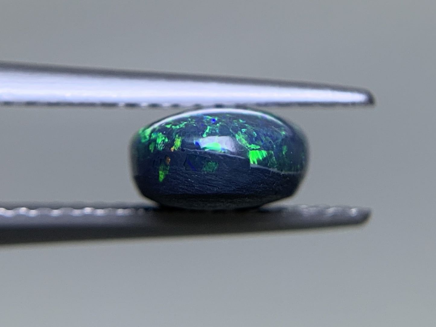 ブラックオパール 天然 2.158ct 中央宝石ソーティング付き 11.7㎜×7.1㎜×4.0㎜ ルース（ 裸石 ） 6202Y