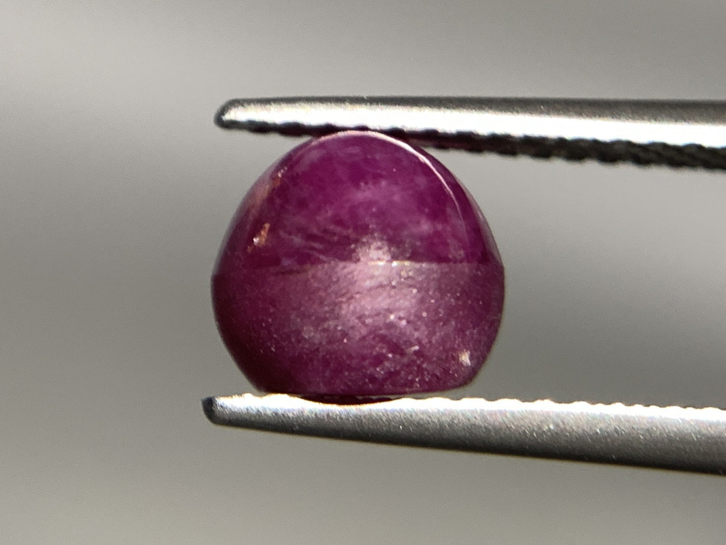 スタールビー 天然 3.819ct 宝石ソーティング付き 7.2㎜×7.1㎜×6.5㎜ ルース（ 裸石 ） 5320Y
