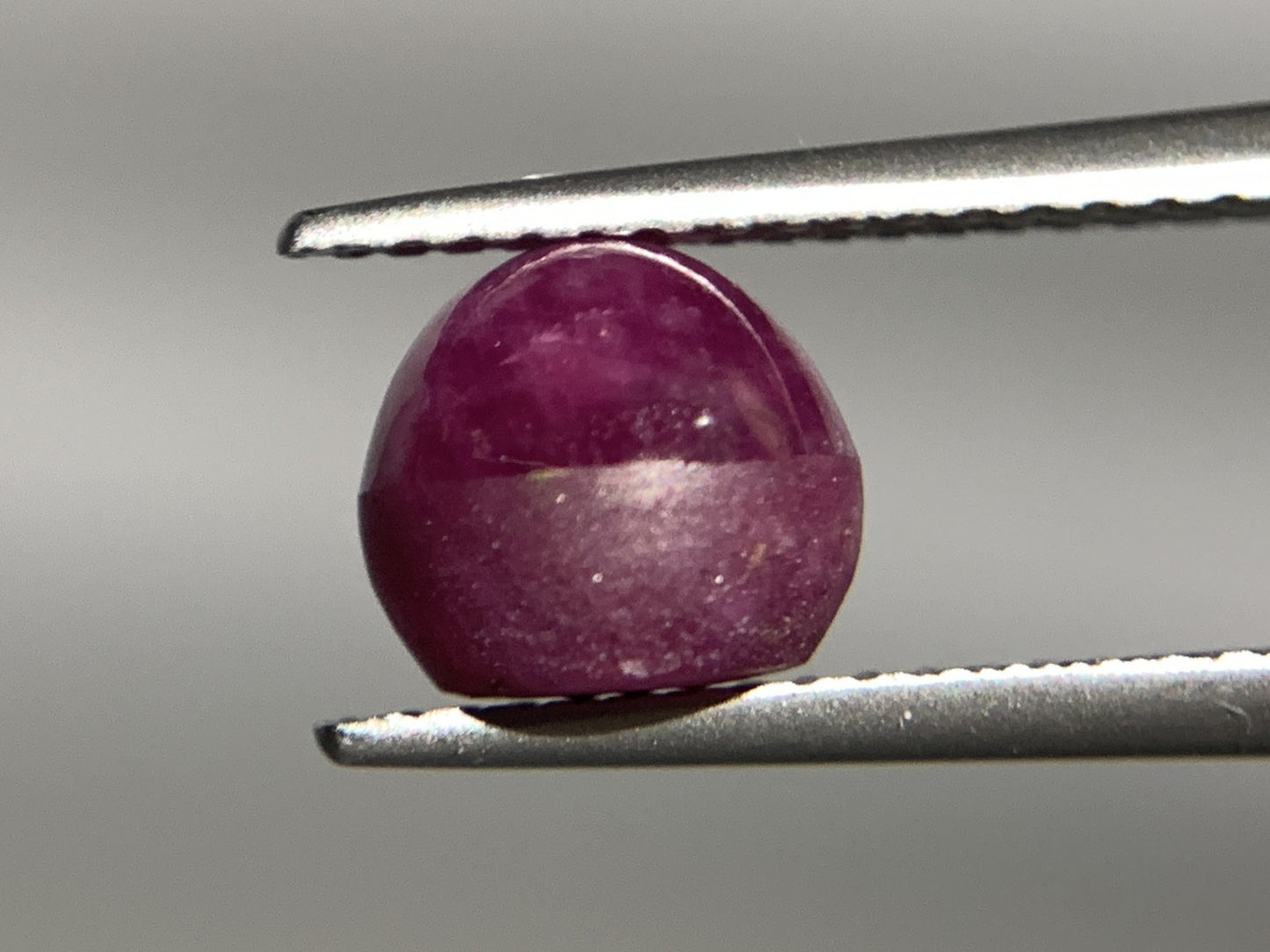 スタールビー 天然 3.819ct 宝石ソーティング付き 7.2㎜×7.1㎜×6.5㎜ ルース（ 裸石 ） 5320Y