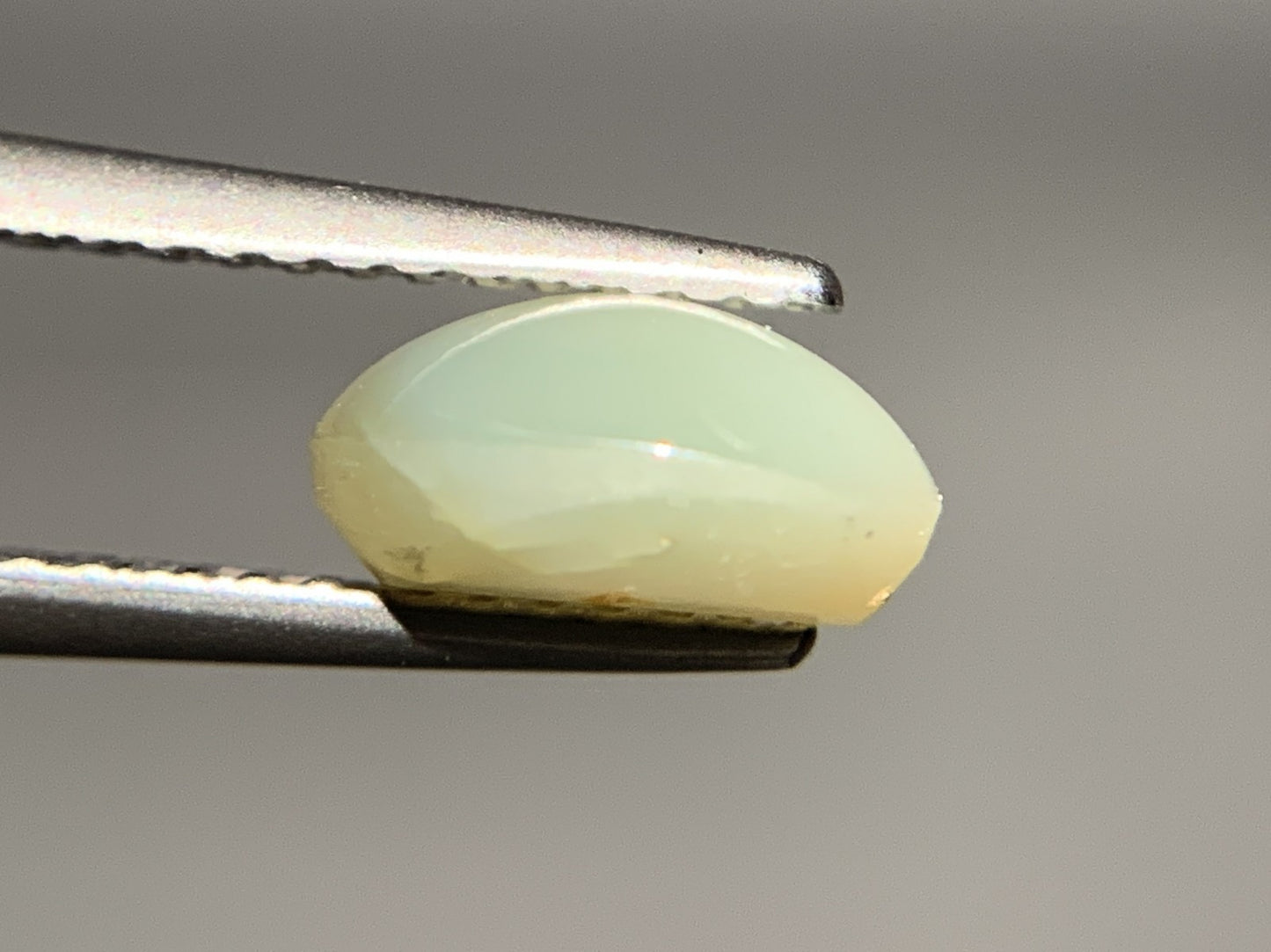 クリソベリルキャッツアイ 2.375ct 宝石ソーティング付き  8.3㎜×6.6㎜×4.1㎜  ルース（ 裸石 ） 3241Y