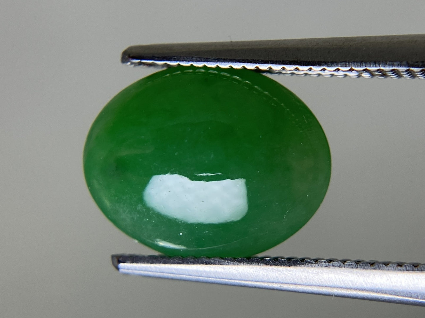 ヒスイ 翡翠  天然  3.227ct  宝石ソーティング付き  10.9㎜×8.7㎜×4.0㎜   ルース（ 裸石 ） 5281YY