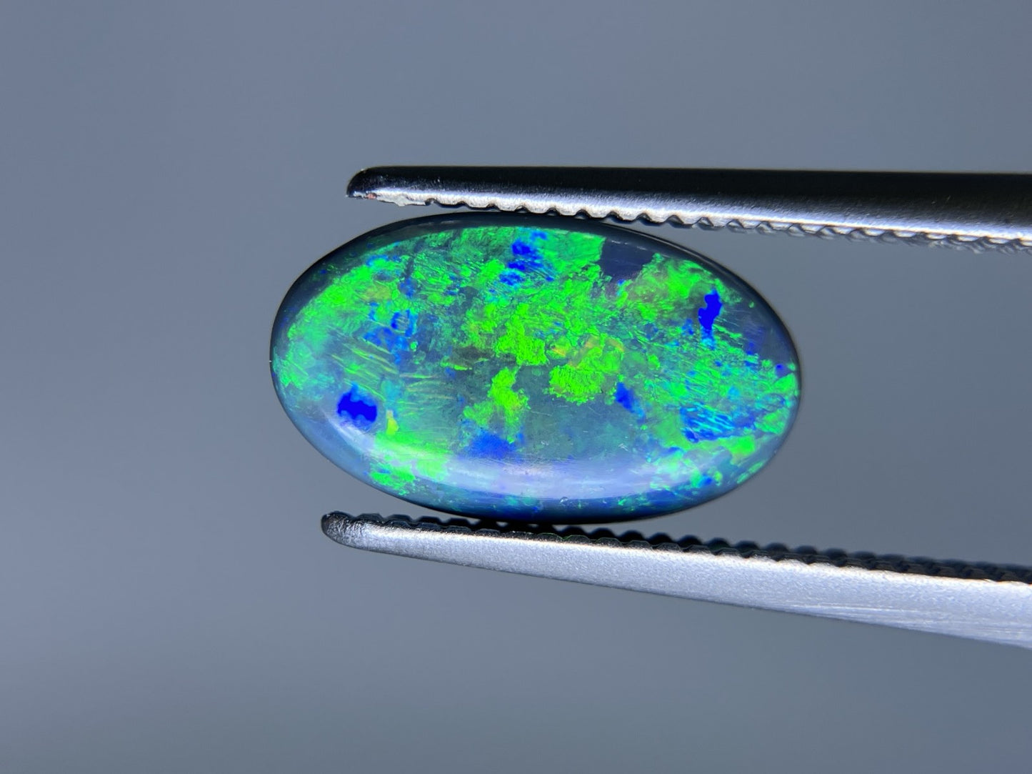 ブラックオパール 1.485ct 中央宝石ソーティング付き 10.9㎜×6.4㎜×3.3㎜ ルース（ 裸石 ） 3573S