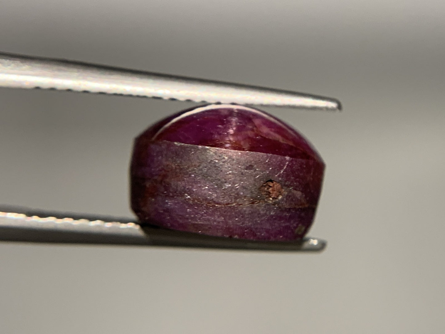 スタールビー 8.650ct 宝石ソーティング付き  10.7㎜×9.0㎜×7.1㎜  ルース（ 裸石 ） 3151Y