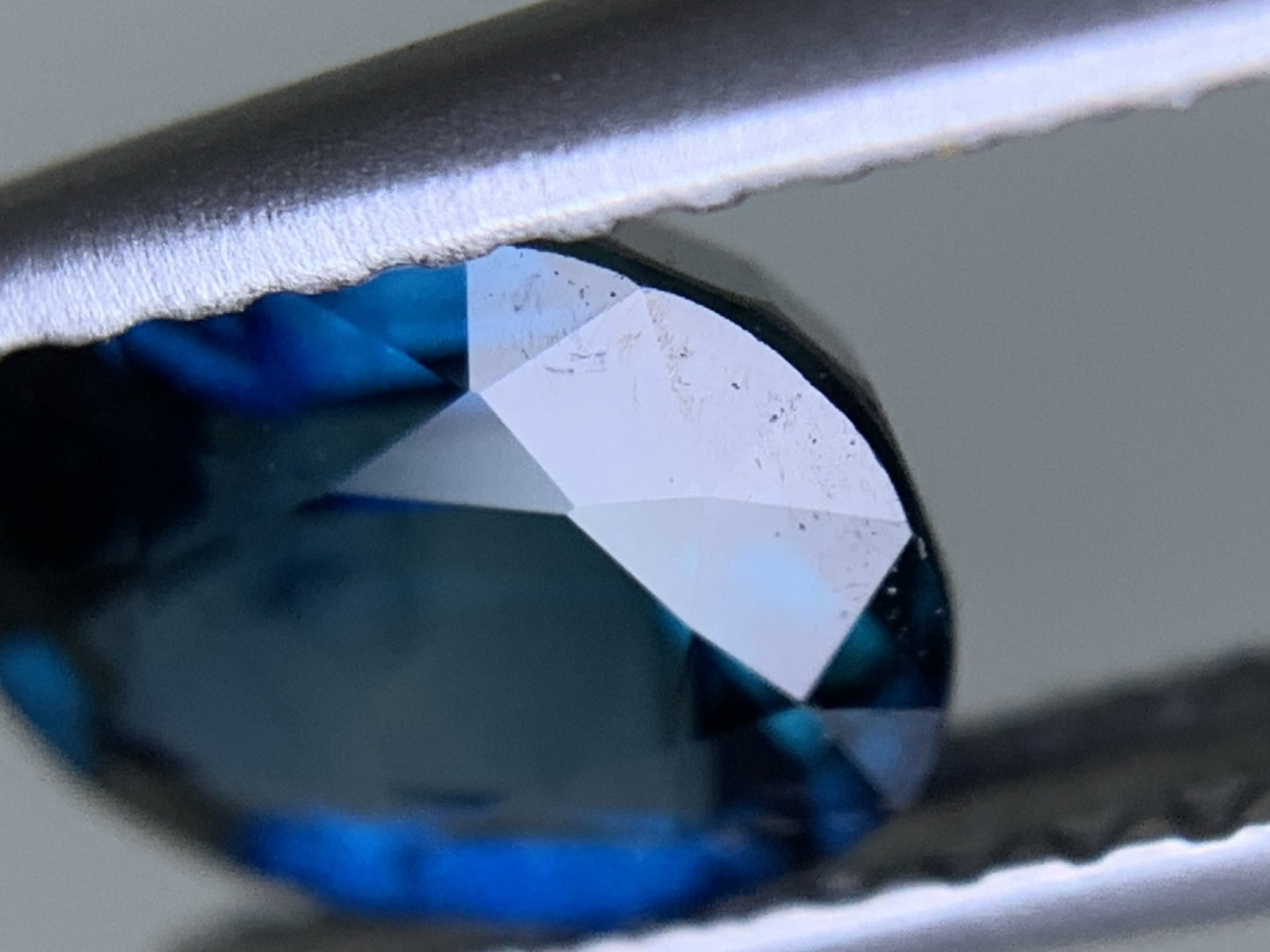 サファイア 天然 1.162ct 中央宝石ソーティング付き 7.03㎜×5.61㎜×3.40㎜ ルース（ 裸石 ） 5927Y