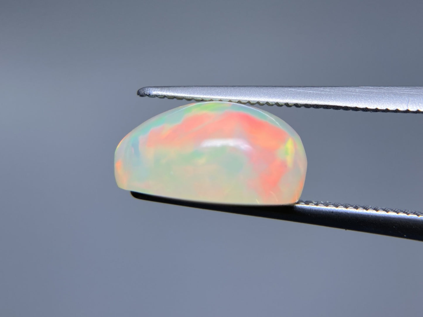 オパール 3.425ct 宝石ソーティング付き 12.0㎜×9.2㎜×5.9㎜ ルース（ 裸石 ） 3620S
