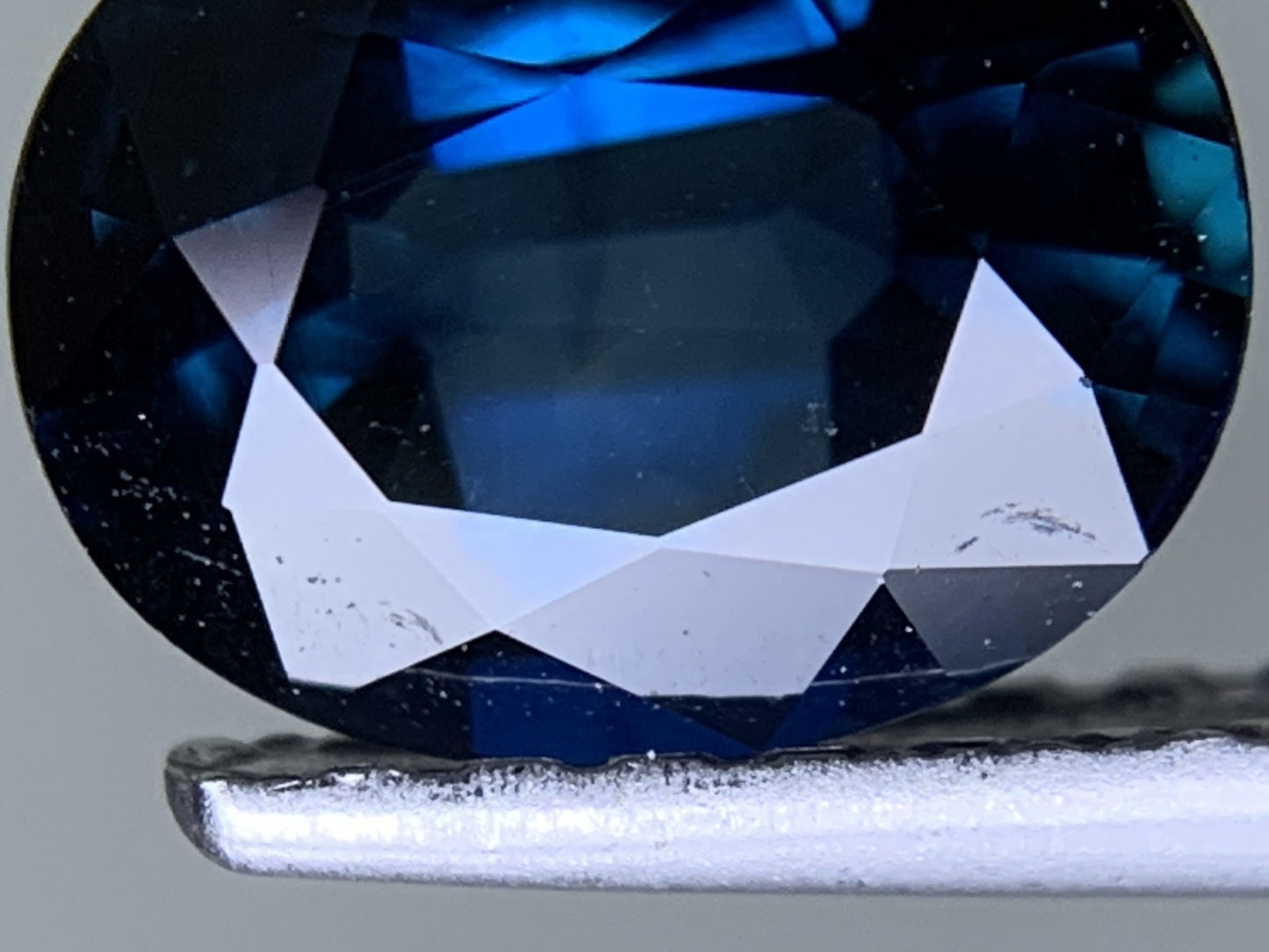 サファイア 天然 1.162ct 中央宝石ソーティング付き 7.03㎜×5.61㎜×3.40㎜ ルース（ 裸石 ） 5927Y
