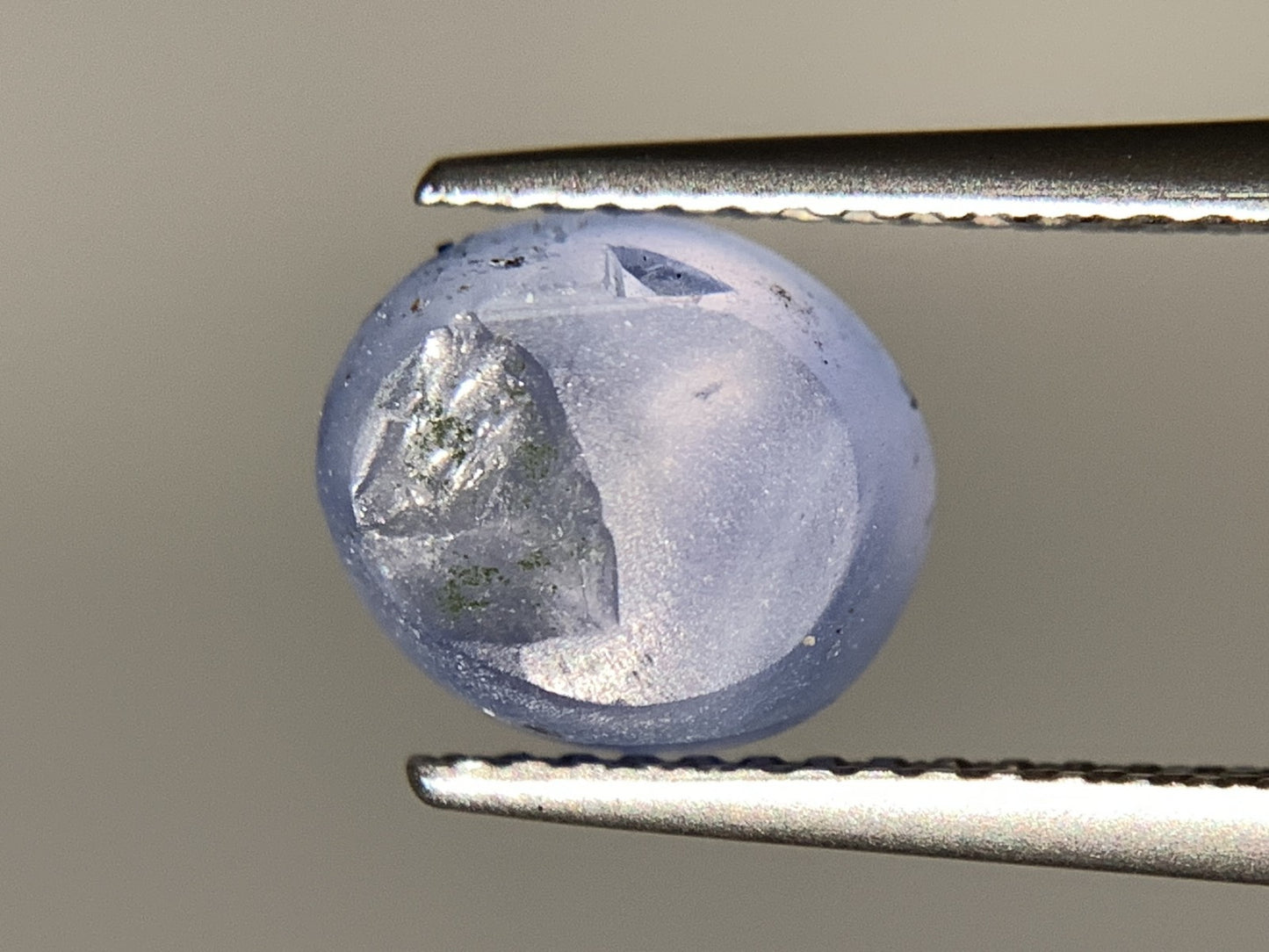 スターサファイア 天然 3.095ct 宝石ソーティング付き 8.4㎜×7.3㎜×4.4㎜ ルース（ 裸石 ） 7199Y