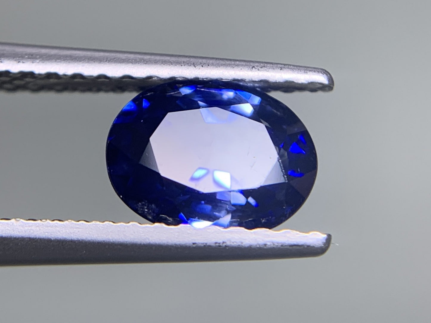サファイア　 1.217ct　宝石ソーティング付き　 縦7.1㎜×横5.7㎜×高さ3.3㎜　 ルース（ 裸石 ）　 1337Y