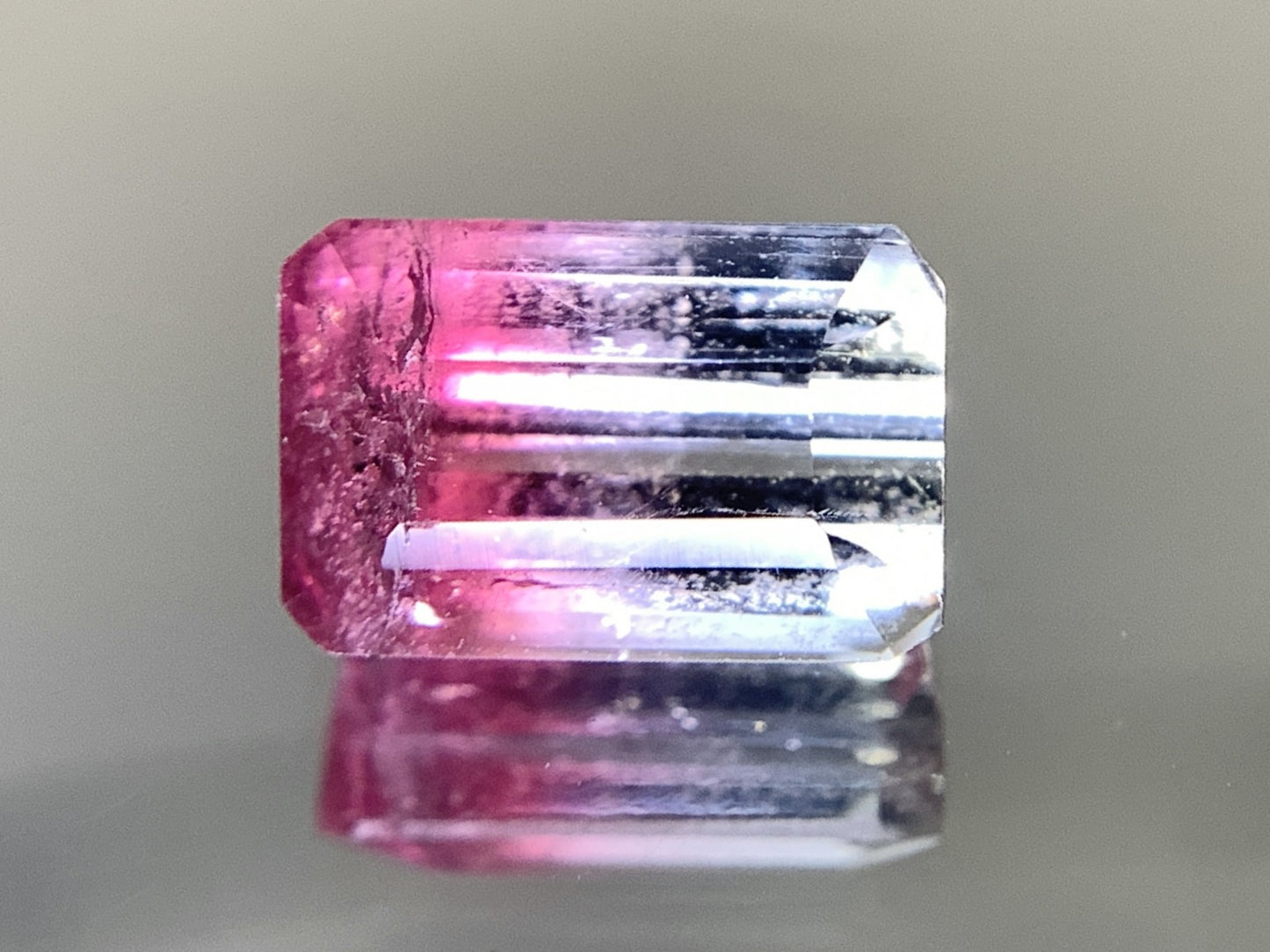 トルマリン（バイカラー） 天然  2.352ct  宝石ソーティング付き  8.8㎜×5.9㎜×4.7㎜  ルース（ 裸石 ）  5357Y