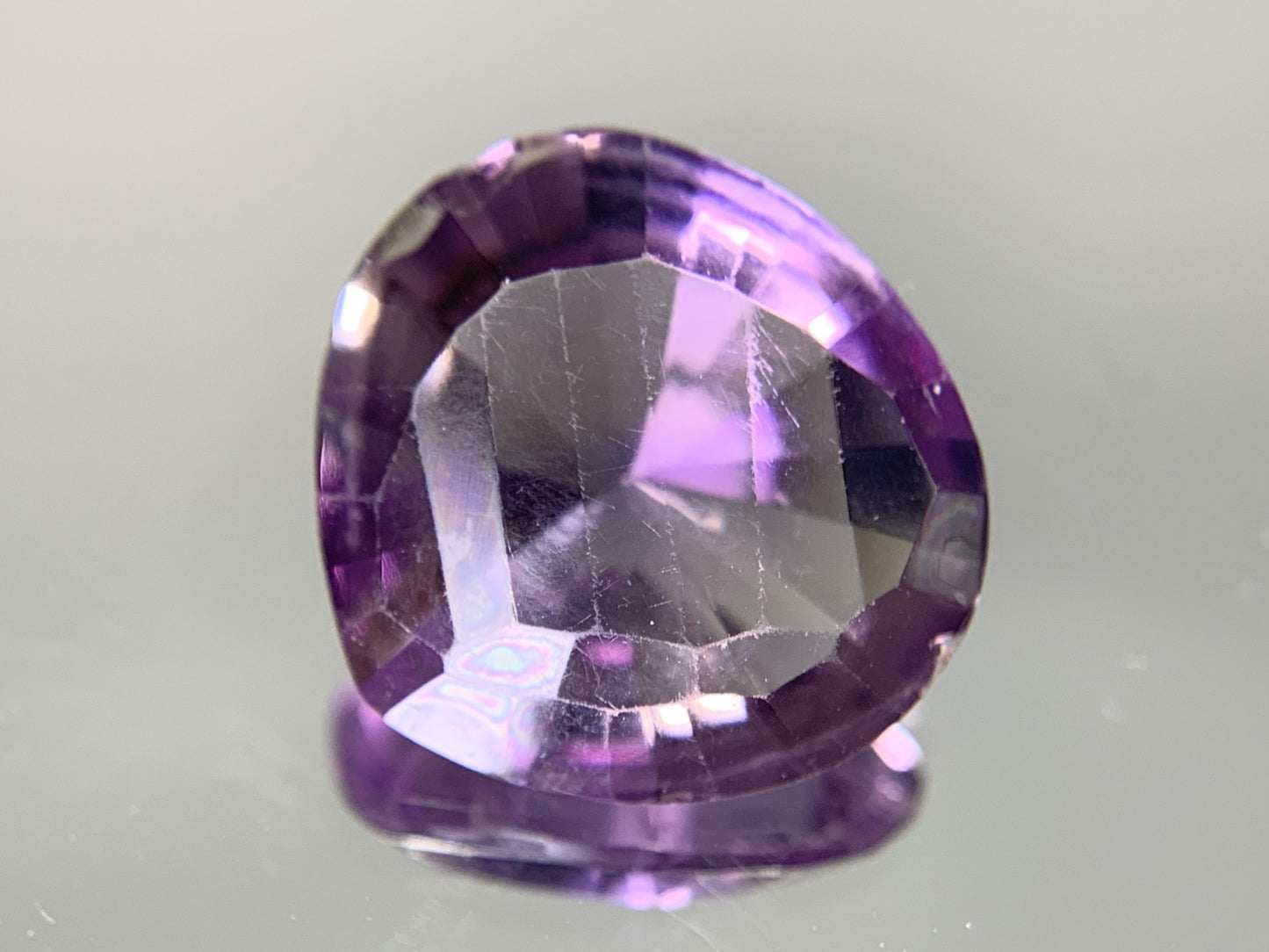 アメシスト 天然 9.560ct 宝石ソーティング付き 16.3㎜×15.4㎜×8.2㎜ ルース（ 裸石 ） 8308Y
