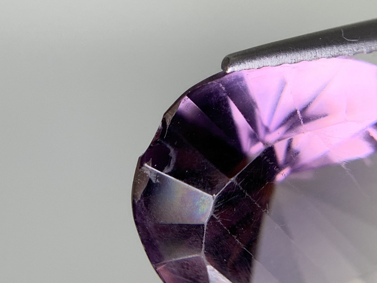 アメシスト 天然 9.560ct 宝石ソーティング付き 16.3㎜×15.4㎜×8.2㎜ ルース（ 裸石 ） 8308Y