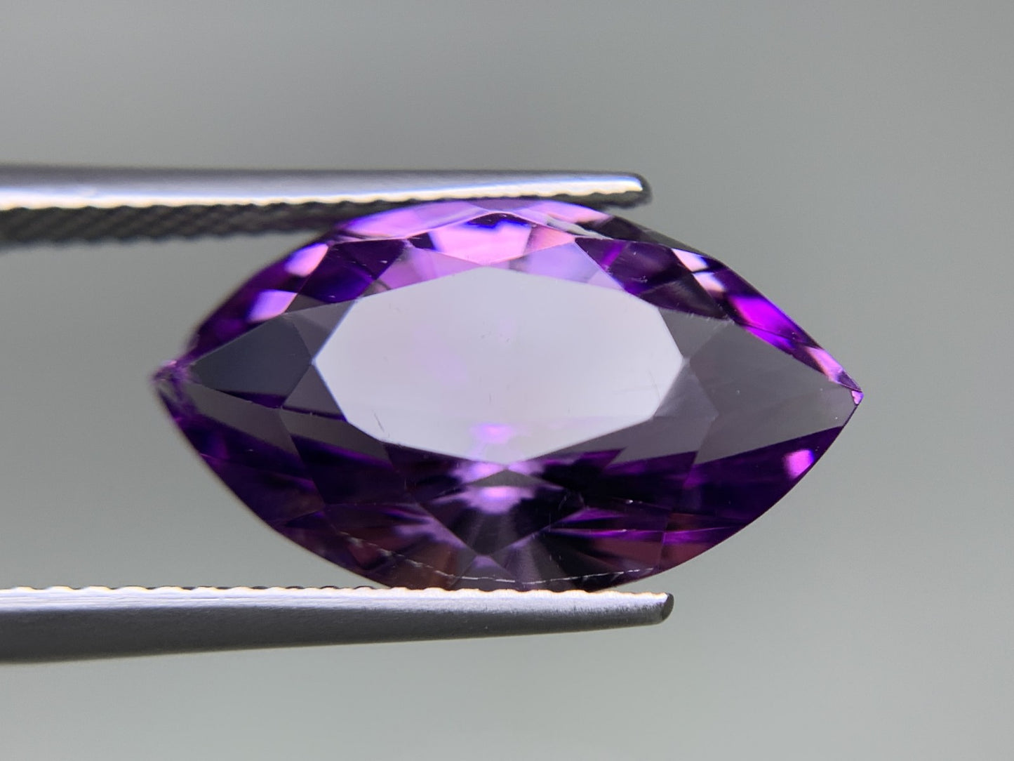 アメシスト 天然 6.915ct 宝石ソーティング付き 17.3㎜×10.7㎜×8.0㎜ ルース（ 裸石 ） 8310Y