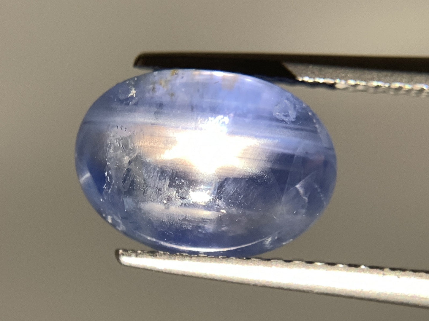スターサファイア 天然 6.173ct 宝石ソーティング付き 10.7㎜×7.8㎜×6.5㎜ ルース（ 裸石 ） 7185Y