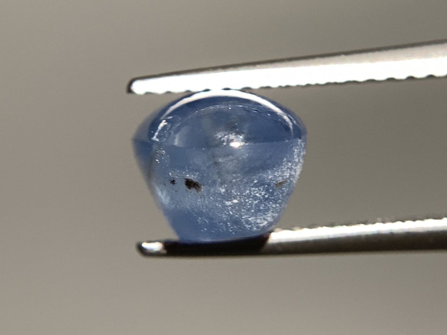 スターサファイア 天然 6.173ct 宝石ソーティング付き 10.7㎜×7.8㎜×6.5㎜ ルース（ 裸石 ） 7185Y